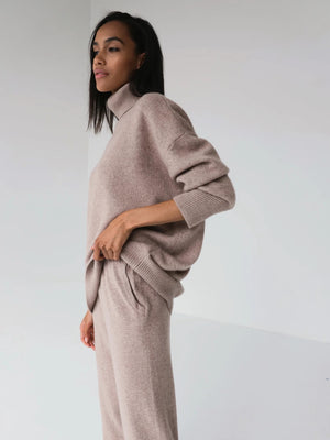 
            
                Load image into Gallery viewer, Off To New York Cashmere Sweater Set
            
        
